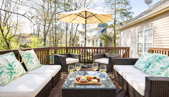 Fire Pit BBQ Outdoor Lounge Near Hotspots