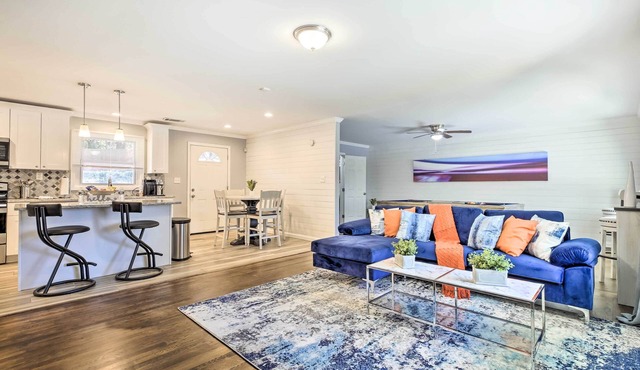 Fire Pit & Deck: Atlanta Home ~ 8 Mi to Dwtn!