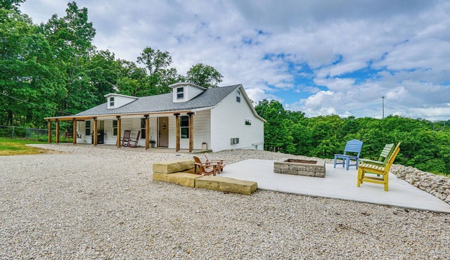 Fire Pit & Grill: Pet-Friendly Lake Ozark Cabin!