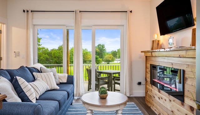 Fire Pit | Hot Tub | Near Wineries | Sleeps 4