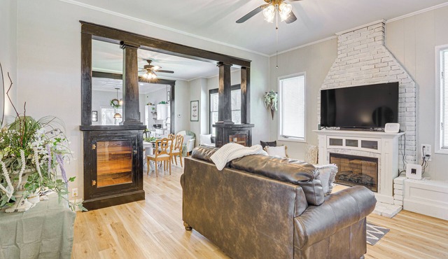 Fire Pit: Pet-Friendly Mt Vernon Gem!