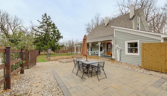 Fire Pit & Playset! 1880's Zionsville Farmhouse