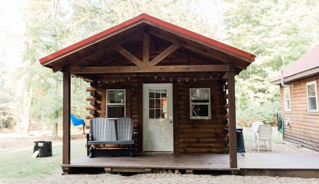 Fire Pit Private Cabins Retreat In The Woods!