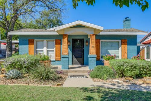 Fire Pit & Small-Town Charm: San Angelo Getaway!