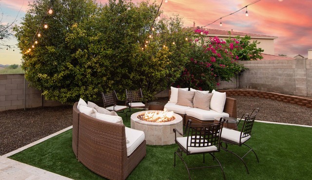 Fire Pit | Theater | Gym | Modern 4 Room Spacious
