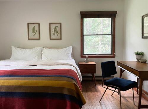 Fire Pit Woodsy & Private - Cabin on Woods Road