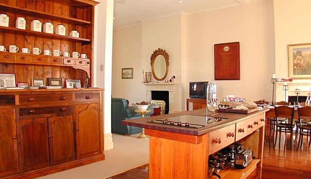 Fire Station Inn Penthouse Spa Apartment