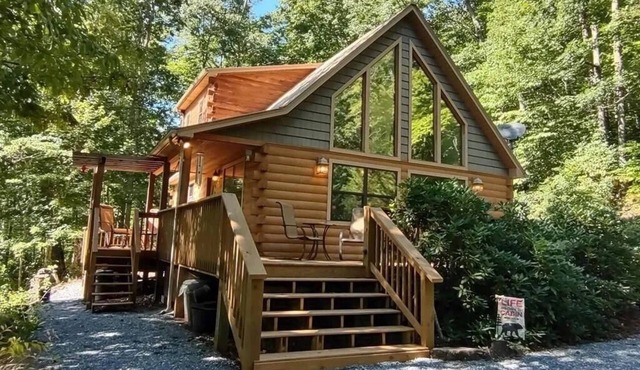 Firefly Cabin King Bed Hot Tub Private