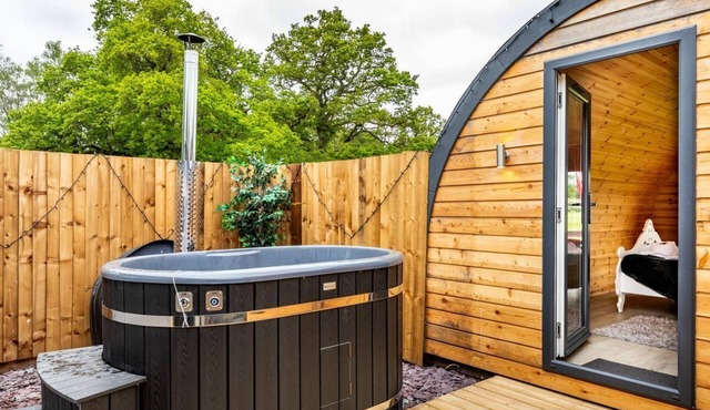 Firefly Spa Lodge - Norfolk Holiday Properties