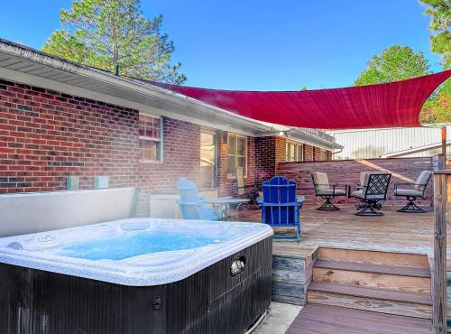 Firepit, BBQ, Wheelchair ramp, SmartTV, King,Pets