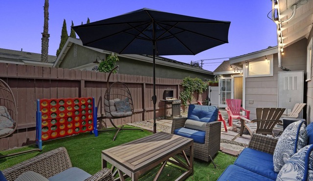 Firepit, Game Room & BBQ - Family-Friendly Home