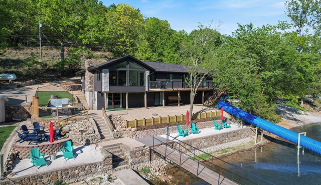 Firepit, Hot Tub, Kayak, Games In & Out, Spacious