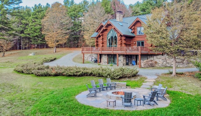 Firepit | Hot tub & Mountain Views! | Spruce Moose Lodge