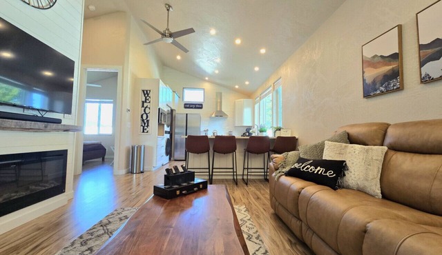 Fireplace, EV Charger, Parking, Quiet