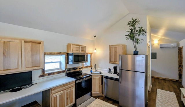 Fireside Cabin 15, The Cow Cabin | Pet Friendly | Near Devil's Lake