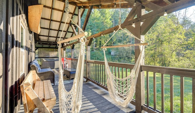 Fireside Evenings: Red River Gorge Gem w/Hot Tub