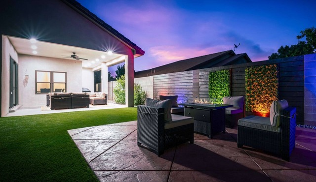 Fireside Oasis Retreat - An Irvie Home