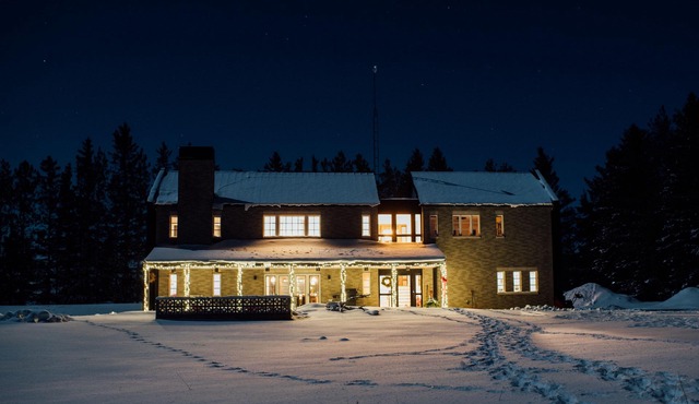 FireSong-A stunning family friendly home