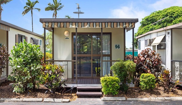 First City Caravilla