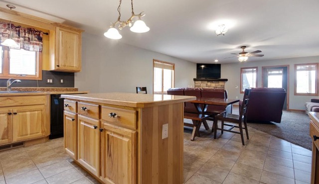 First Floor 3 BR Condo, Northern Bay Golf Course