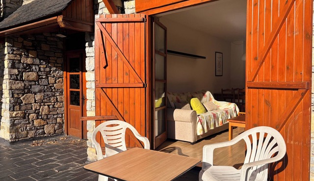 First floor apartment with garden Dellui 2