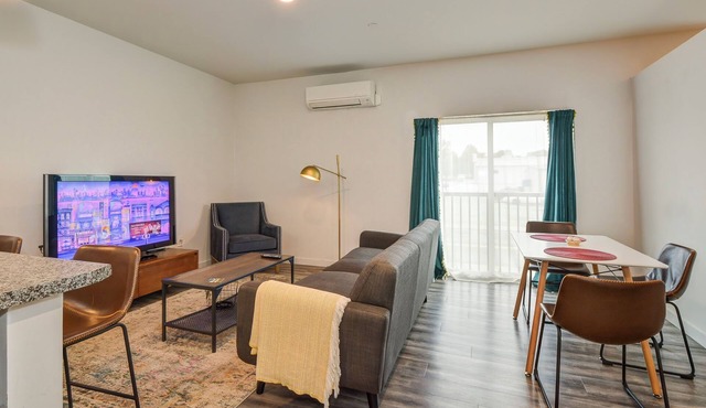 First Floor Apartment Downtown Clarksville