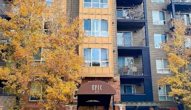 First Hill Penthouse Condo - 2BR/2 Bathroom