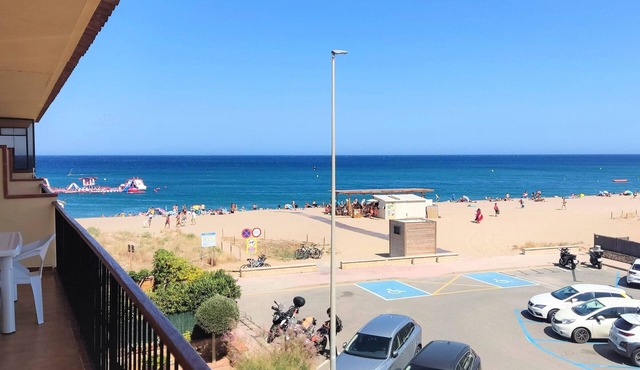 First line beach apartment with sea vue - Pals beach (DU 3H 320)