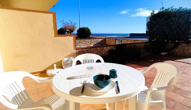 First line beach apartment with garden - Pals beach (DU 2H 306.1)