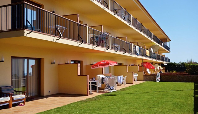 First line beach apartment with sea vue - Pals beach (DU 2H 307)