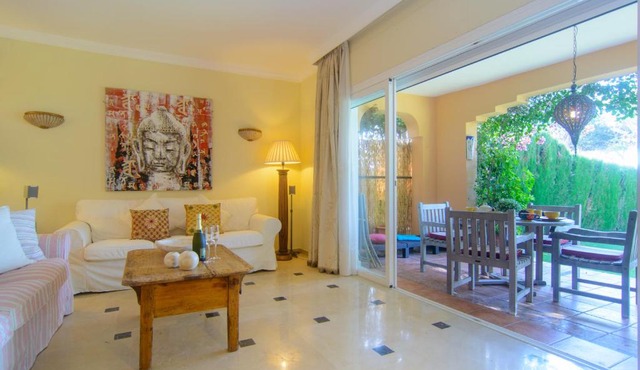 First line townhouse Venalmar
