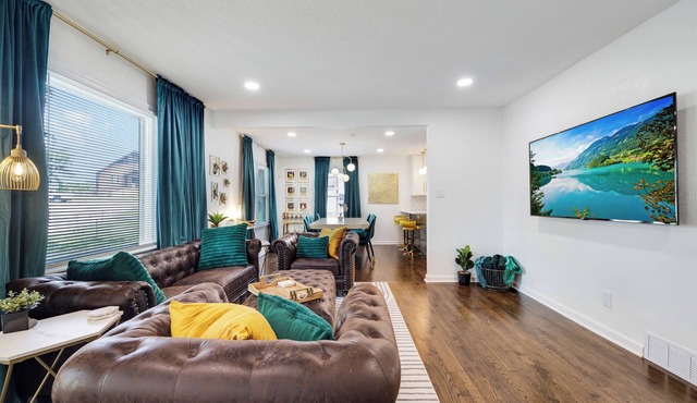 FirstMarket-Opulent Downtown Getaway