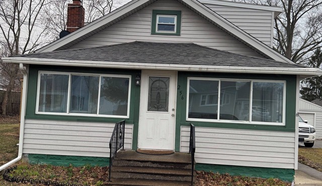 Fish Camp - Lake Erie - 3-bedroom house in wonderful Vermilion with WiFi, AC