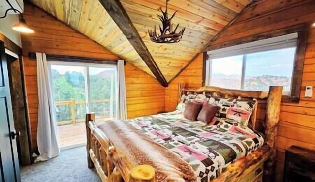 Fish Creek Cabin