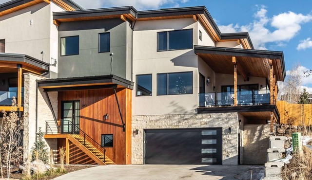 Fish Creek Ridge | Fenced Yard | Private Hot Tub | Luxe Home | Pet Friendly!