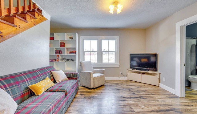 Fish, Hike & More: Garden Valley Family Home