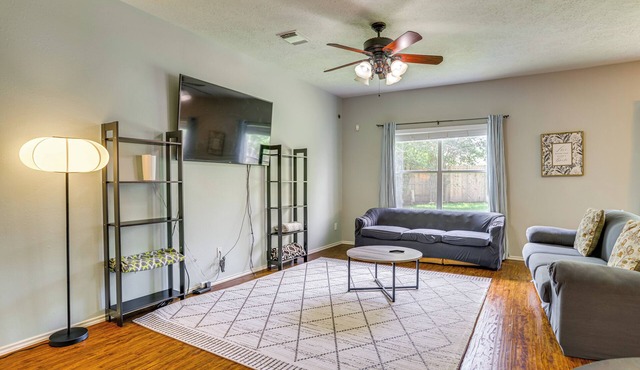 Fish & Hike: Pet-Friendly Humble Home w/Yard