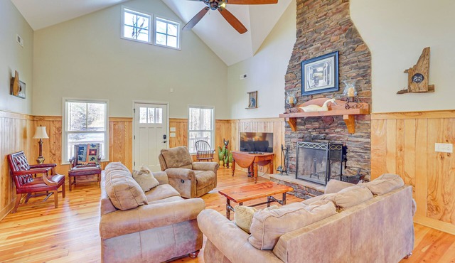 Fish, Hike & Relax: Marietta Gem w/River Access!