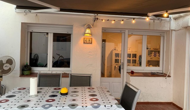 FISHERMAN'S HOUSE, 5 MINUTS FROM LA PLATJA, IDEAL PER FAMILIES