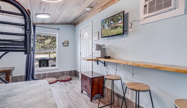 Fisherman's Inn 2 Bedroom Home by RedAwning