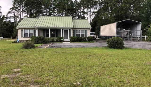 FISHERMAN'S PARADISE! Cozy home 2 minutes to the Gulf