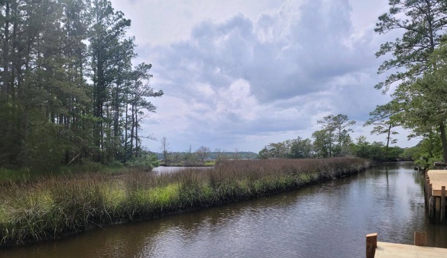 Fisherman's Paradise / Sleeps 9 / Waterfront