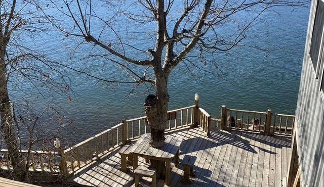 Fisherman's River Hideaway with private dock