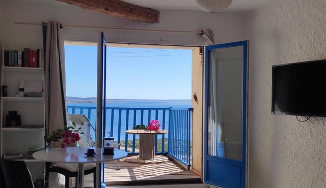 Fisherman's view: An idyllic retreat for a couple, facing a stunning lake