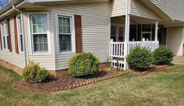 Fisherman, Traveling Workers and Vactioners love the Barefoot Retreat