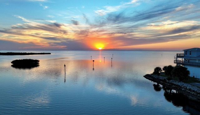 Fisherman’s Paradise With Dock, Amazing Views with Dolphins and Manatees!