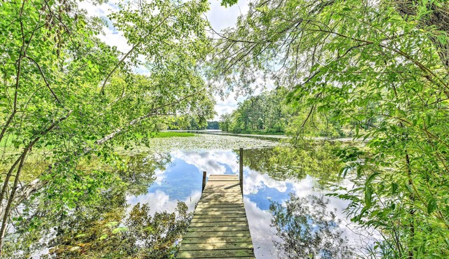 Fishermen's Paradise w/Fire Pit on Rice Lake!