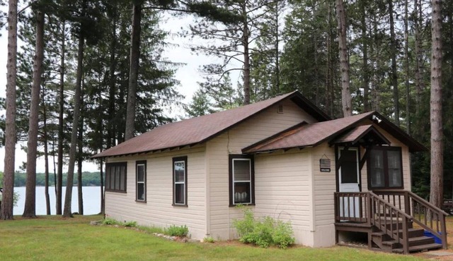 Fishermens' Cottage located on Big Arbor Vitae Lake
