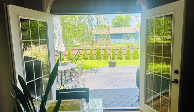 Fishers home/Pet Friendly/hot tub/golf/pickleball/fenced yard/concerts!