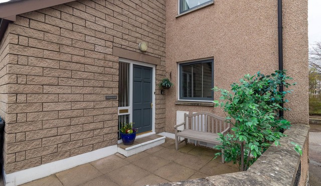 FISHERTOWN HOUSE, pet friendly, character holiday cottage in Nairn